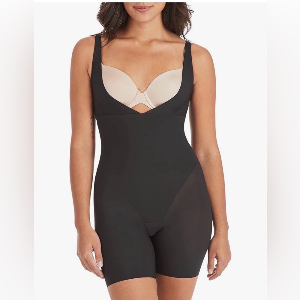 Maidenform Flexees Black Shapewear Bodysuit